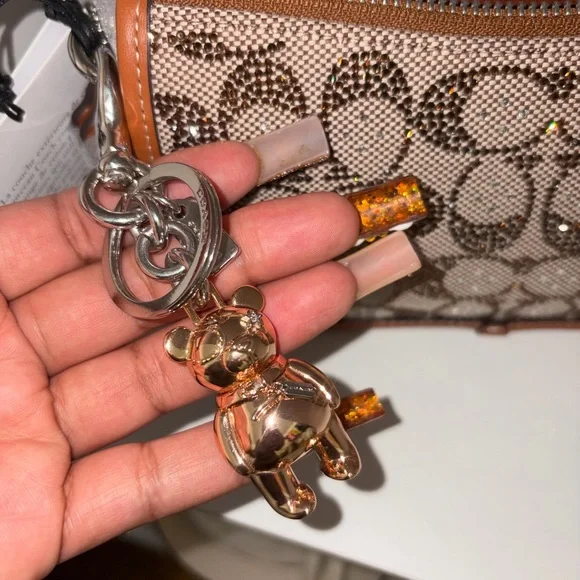 Coach Crystal Swinger 20 w/ Bag Charm - Picture 4 of 4
